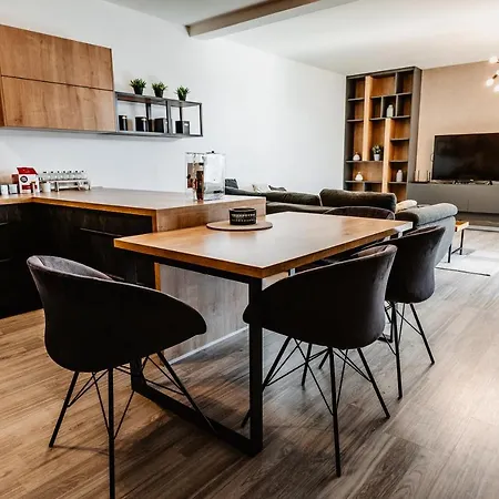 アパート Ah Mlynska Basta Iii *