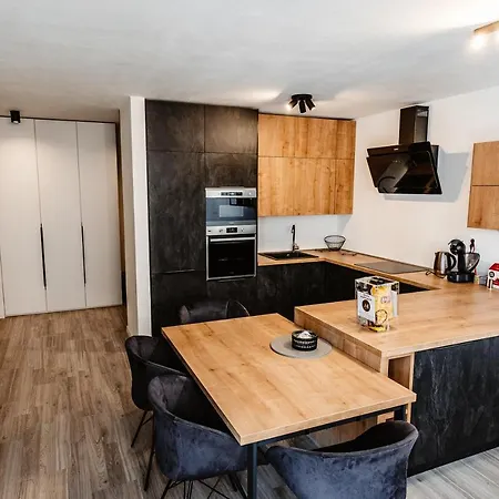 Ah Mlynska Basta Iii